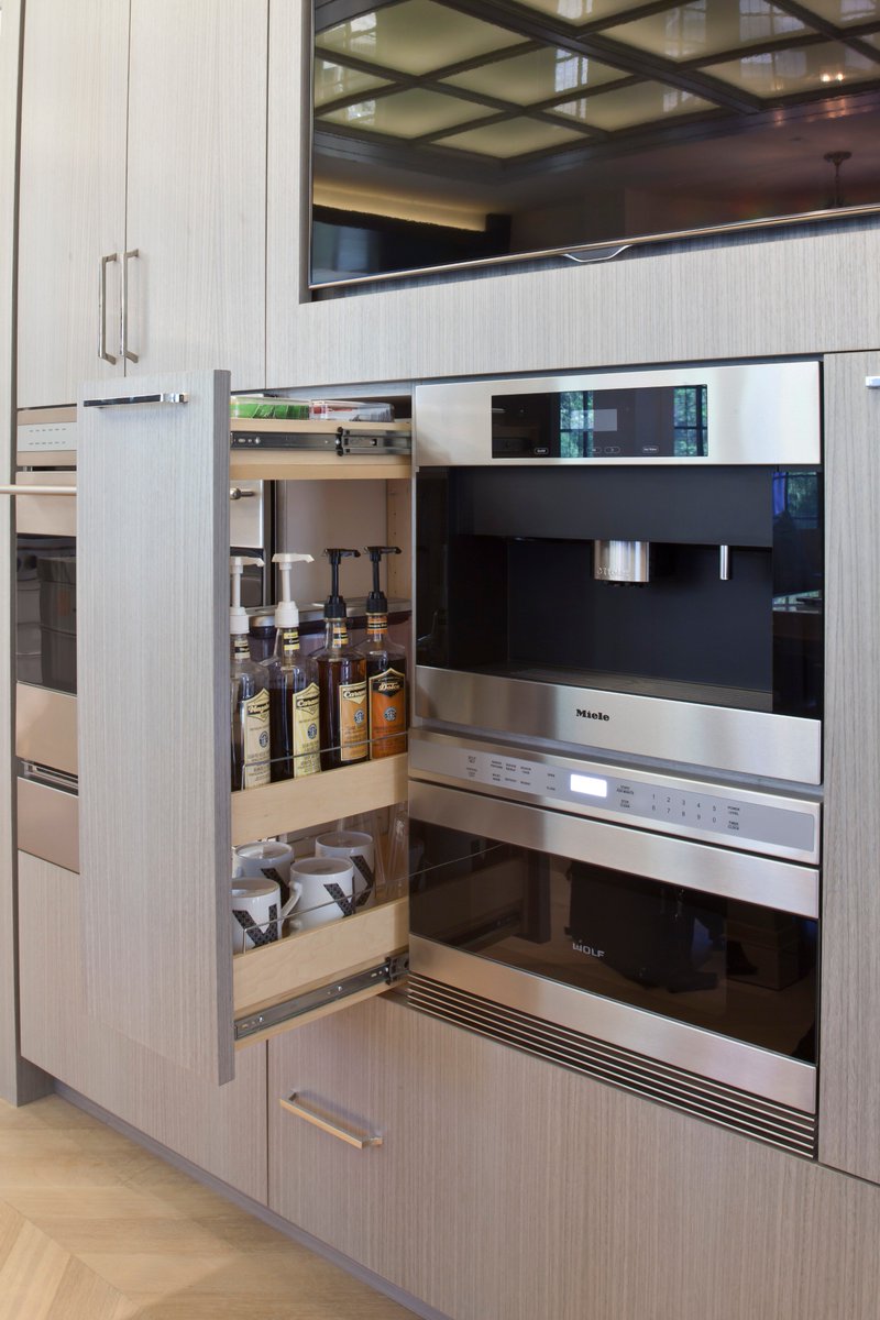 NSMagazine's tweet image. Wouldn’t every mom enjoy this?  The flush cabinetry conceals a sliding coffee station.  We think it’s the perfect gift for #MothersDay. Talk to an @Airoom Chicago designer and see how to make it happen! goo.gl/DhwRZD