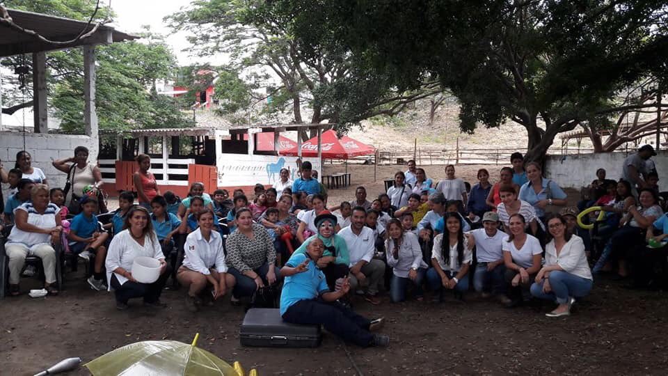 sin_riendas's tweet photo. Día del niño #BocaDelRio #Veracruz #equinoterapia #corazónsinriendas https://t.co/Lp6ZbWreWi