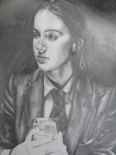 TrentCollegeArt's tweet photo. More pictures of the art exam work from today - excellent paintings and drawings and some very impressive wall sized charcoal drawings...
#gcseart #gcseartexam https://t.co/820zTU670D