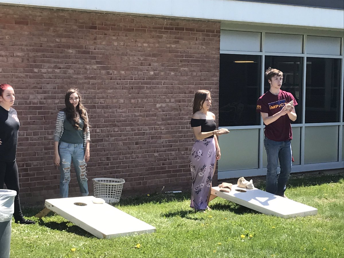 HHS students are enjoying eating and playing corn-hole during lunch on this beautiful day! Thank you to Mr. Hutzel's and Mazzone's classes for designing and building our amazing outdoor space! @mccoysab @MazzonePony