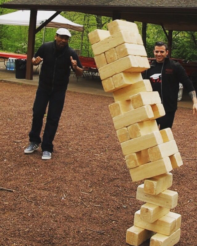 ru_engagedson's tweet photo. Who’s ready for some Jenga? Rutgers School of Nursing Picnic is 12-3 today at Rutgers Gardens. See you there! #RUNursingPicnic2018 #RUNursing #RUSON #RUNursesWeek2018 https://t.co/x4jMLai0s7
