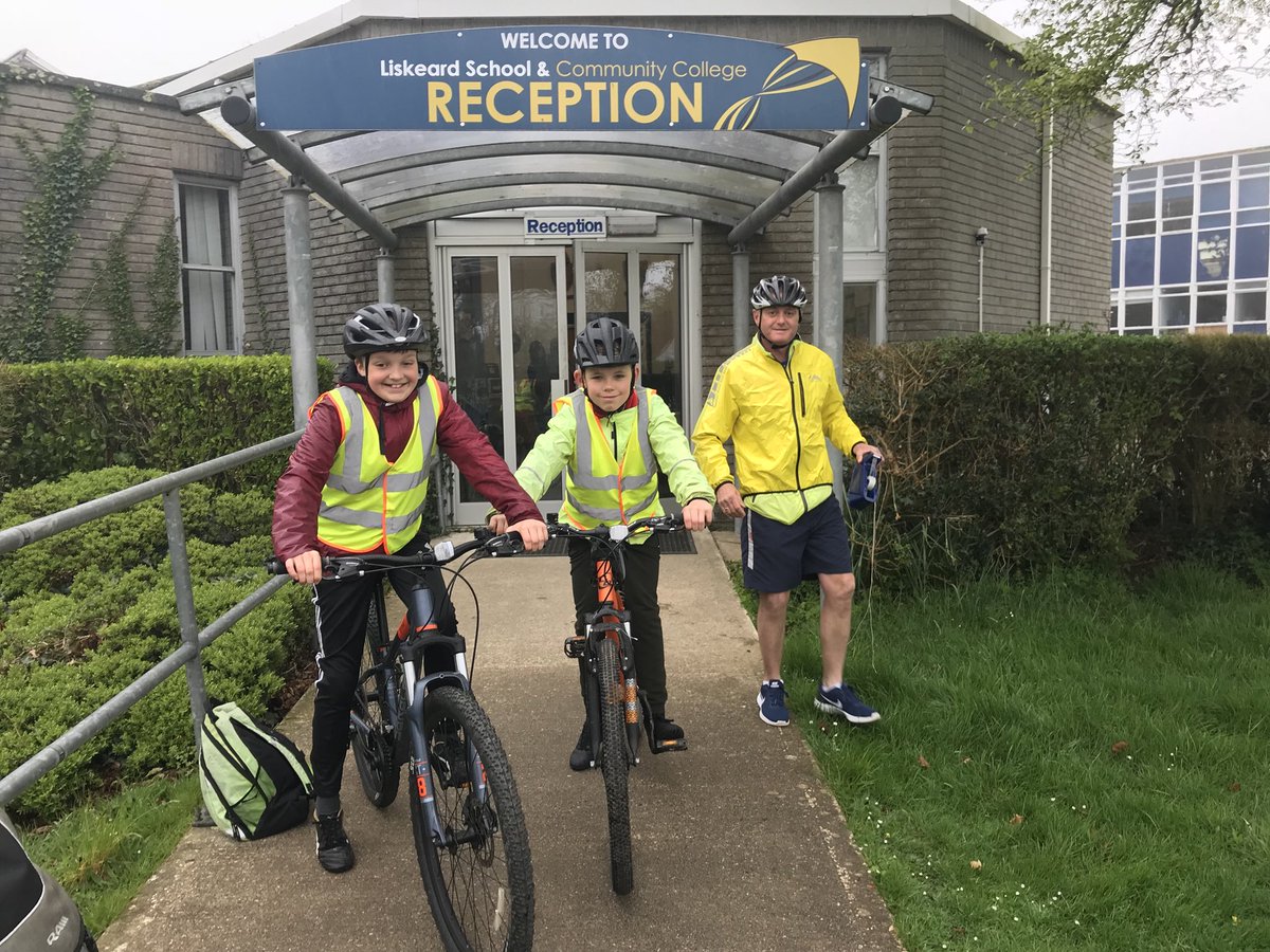 Liskeard_PE's tweet photo. Some of our KS3 Students this year have been completing their Bikeability Level 2 Award. #RoadSkills #Ready #Bikeability #TeamLiskeard https://t.co/AXBZfoLgpi
