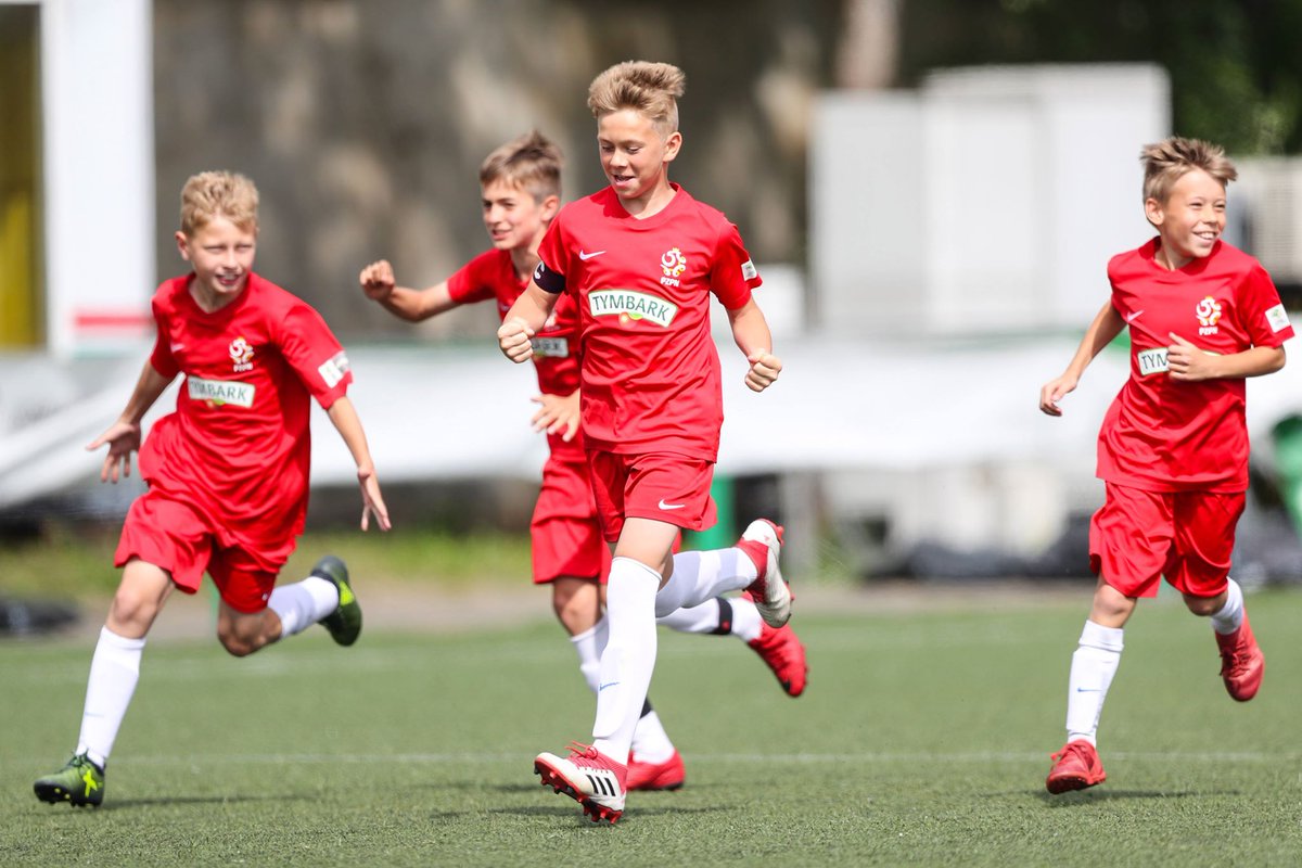 Dzisiaj Agrykola, jutro Narodowy 👊 Jak co roku budujące obrazki na Pucharze Tymbarku.