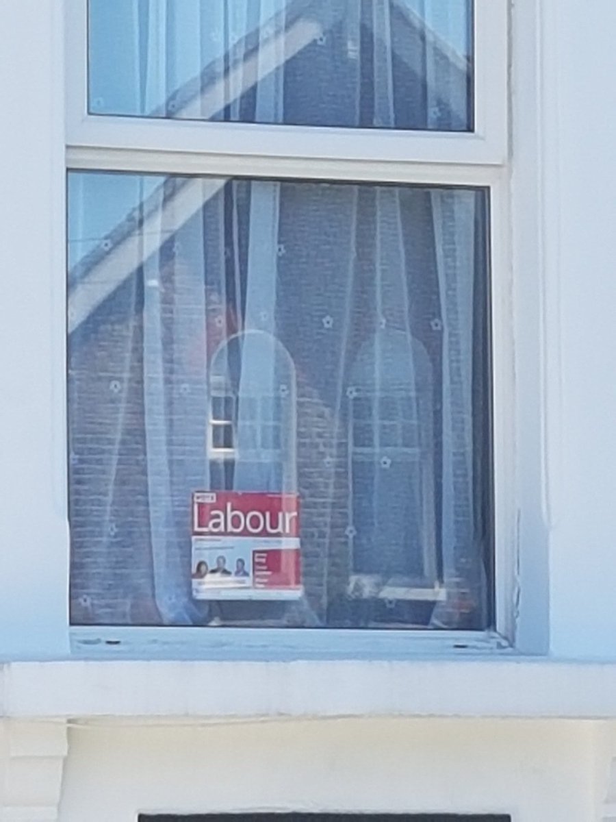 Labourstone's tweet photo. @WFLabourParty #LeytonstoneE11 #GotP #LabourPostersVol3 #Amazeballs to see so many! Thank you! #LabourDoorStep #LabourChat
@LabourCllrs @LondonLabour @UKLabour https://t.co/goEoKO2jHp