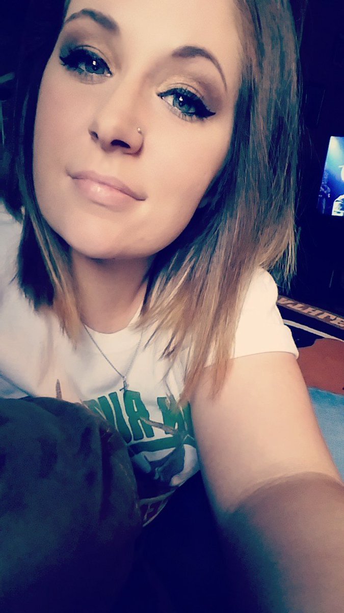 lacilovee92's tweet photo. Wings on point. #MakeupAddict https://t.co/xNuqxNz0NN