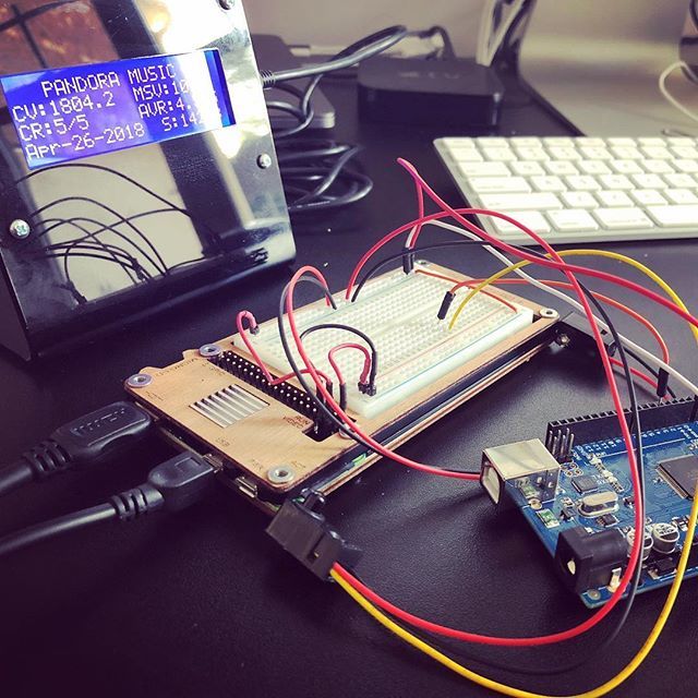 4hackrr's tweet image. Tinkering with my Arduino and an IR break beam sensor. #arduino #electronics #4hackrr #engineer #diy #tinkering ift.tt/2w1SjTe