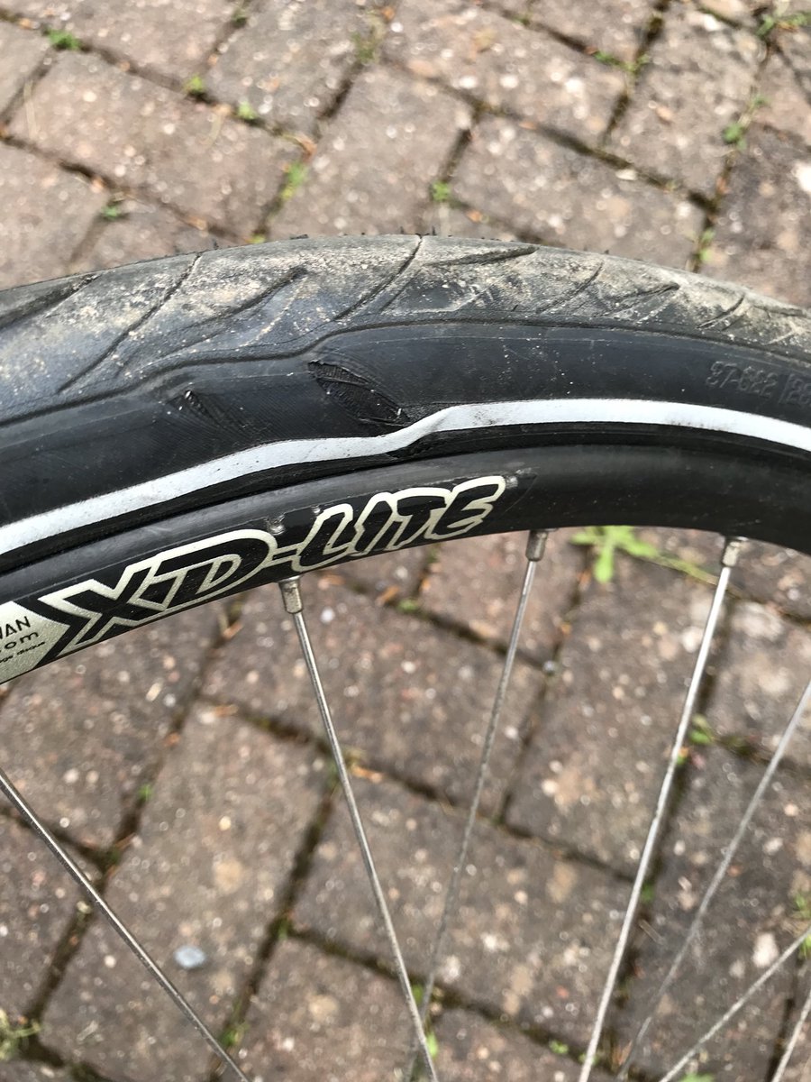 alexdeakin's tweet photo. Hey @wigglebikeshop you sent me a faulty tyre (£45) Now you’re making me send it back and it could take 30 days plus to get a refund? I’m off the road for a month? Not good enough. https://t.co/lRLC0HaqEk