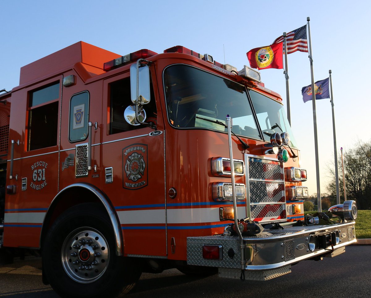 zeke4129's tweet photo. Lafayette Fire Company Truck 63 and Engine 631 @Engine63Tower #lfc63 #Eastlampetertwp #Lancastercounty #Pa #lafayettefire https://t.co/fzc6ji9D1w