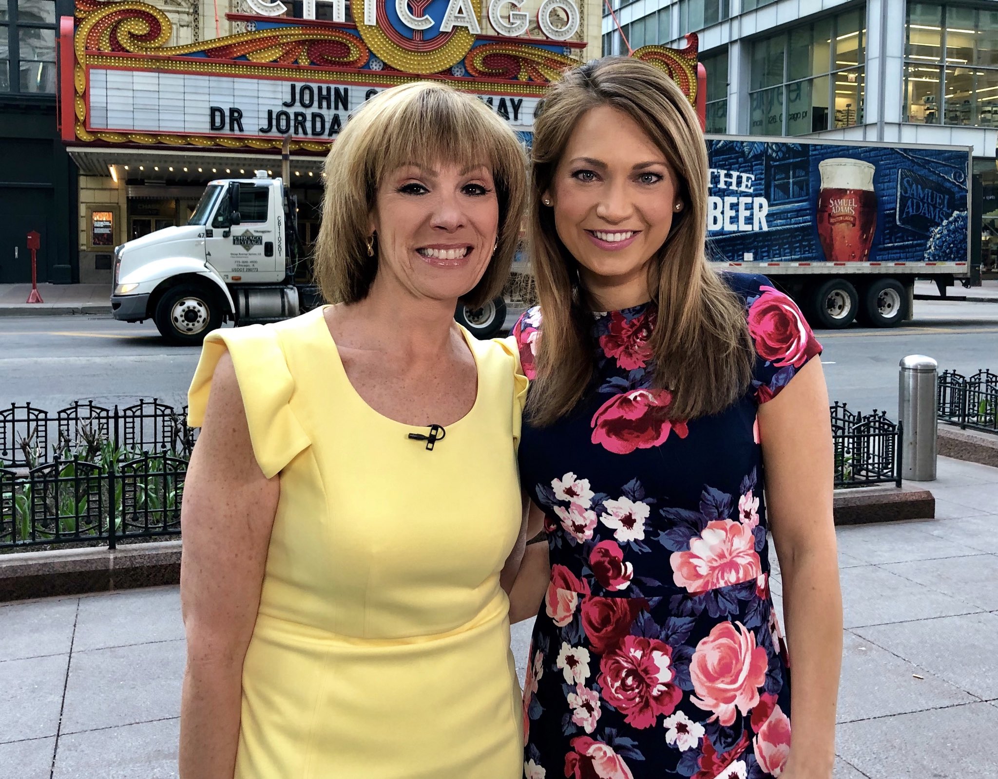 Roz Varon on X: "What a #SuperSurprise! The very gracious @Ginger_Zee  stopped by our @ABC7Chicago studio this morning after a very successful  book signing last night for #Helicity @TBrownABC7 @BabichABC7  @TracyButlerABC7 and
