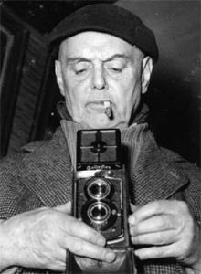   #LesCinéastesDuHangarRangée 1 :3- LOUIS DAQUIN30 mai 1908 - 2 oct 1980(France)- Nous Les Gosses (41)- Le Voyageur de La Toussaint (43)- Le Parfum de la Dame en Noir (49)- Bel Ami (55)- Les Chardons du Baragan (57)Cofondateur de la Coopérative Gale du Cinema Français
