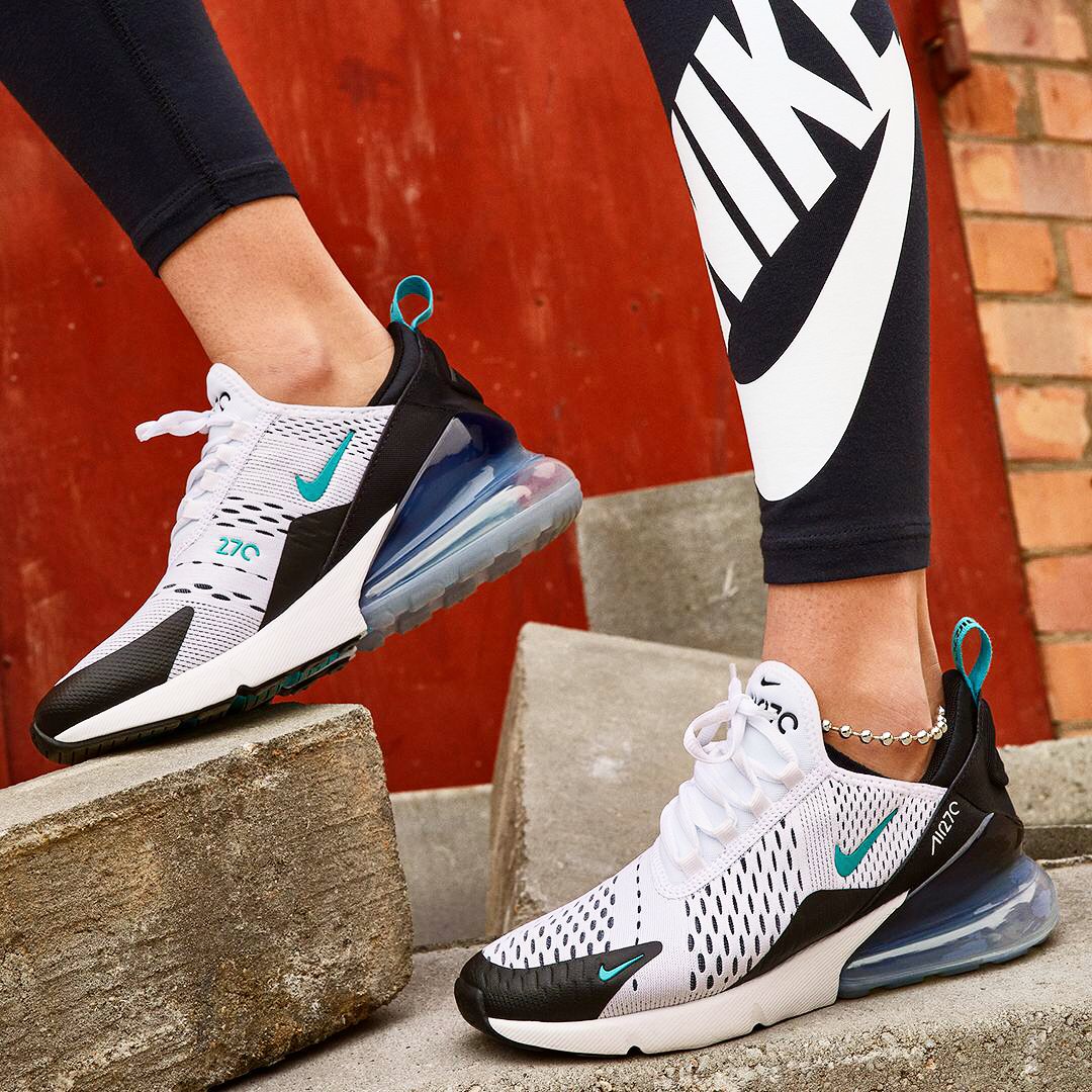 danielablasco_'s tweet photo. ⚠️NEW  AIR  MAX  270⚠️
REALLY HAPPY😊W/NEW NIKE #airmax270 👟❤️ EXCLUSIVE COLOR OF THE AIR MAX DAY!!❤
#nike #airmax #airmax270 @nikesportswear https://t.co/w0RAUfpbtl