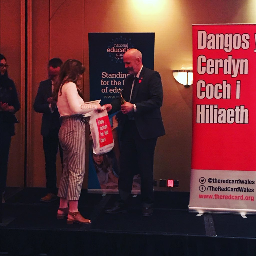 Llongyfarchiadau i Elli Bainton o flwyddyn 10 am ddod yn gyntaf heddiw!!! <a href="/YsgolGwynllyw/">Ysgol Gymraeg Gwynllyw</a> <a href="/theredcardwales/">SRtRC Wales | Cymru 🏴󠁧󠁢󠁷󠁬󠁳󠁿</a>