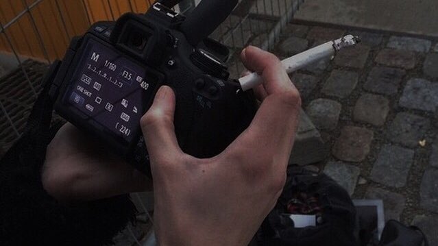 gxtmoons's tweet photo. — gray / moon / cigarettes / black.〄 https://t.co/CkFifQbJ8T