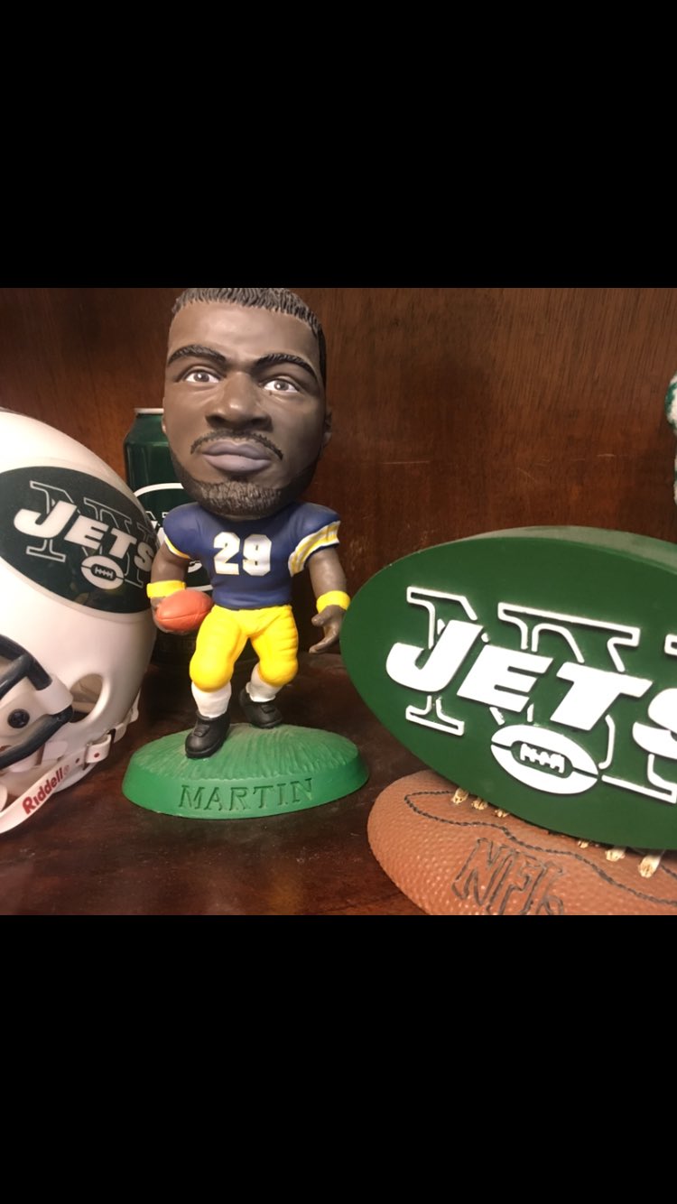 Happy Birthday Curtis Martin, one of my favorite NY JETS  of all time 