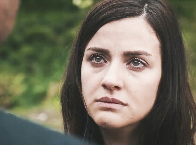 Eğer evlenirsek canını çok yakarlar biliyorum, ama o şerefsiz Yiğit'i senden aldığı an sen ayrı yanacaksın, ben ayrı yerde yanıcam,Yiğit ayrı yerde yanacak. Madem her türlü yanıyoruz gel beraber yanalım be kızım.

Her türlü evlenme teklifine bedeldi bu sözler💘
#SenAnlatKaradeniz