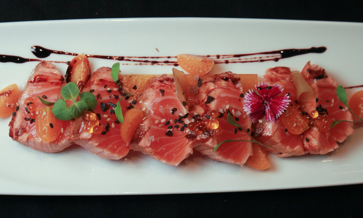 Las noches más completas de Barcelona en <a href="/ivyrestolounge/">Ivy Resto Lounge</a>. Gastronomía, música, ambiente...¿qué falta? ¡Tú!

🚩 kviar.me/IvyResto

#clubkviar #resy  #restaurante