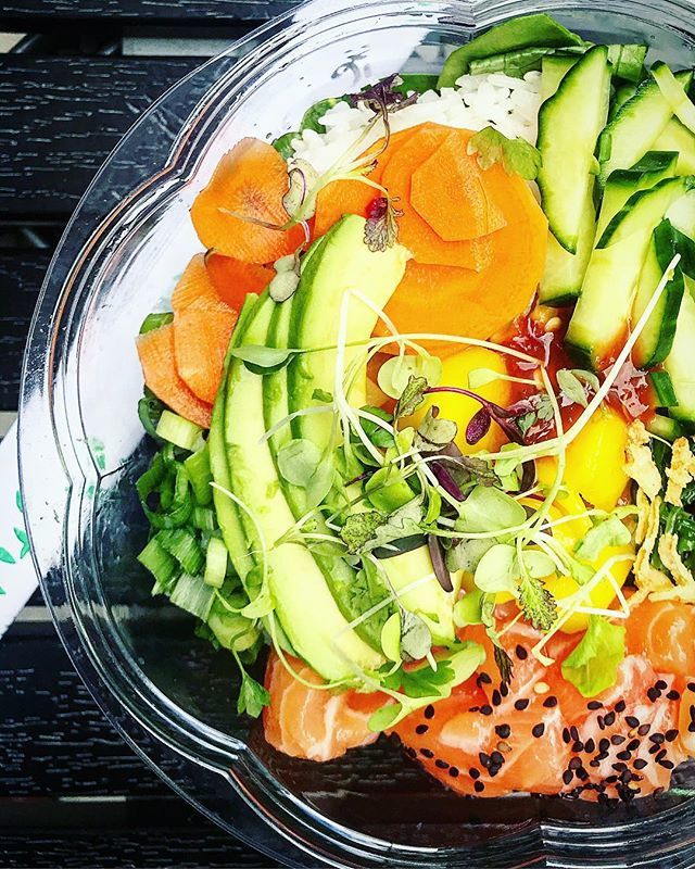 raleighwhatsup's tweet photo. | LUNCH | my new fav. @raleighraw
Poke bowl ~ Faroe Monch w/salmon, sticky rice + greens. #raleighraw #raleighfoodpics #pokebowl #raleigheats #healthyeats #fuelthehustle #dtr #offlinepremium #visitraleigh #eatlocal https://t.co/Id3mwHhGlf https://t.co/ATLU13uBpj
