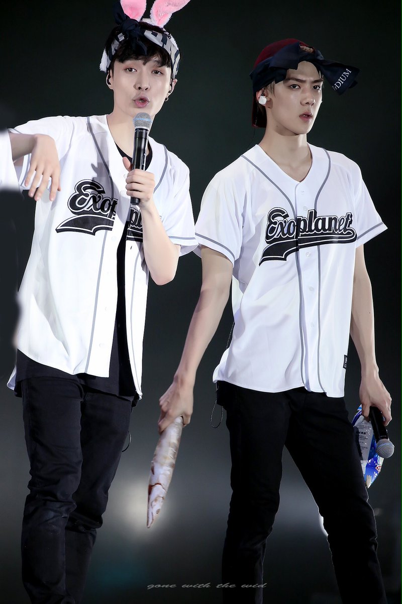HunLayLand's tweet photo. #HunLay #SeXing together 💕 cr.gone with the wind #HunLayLand https://t.co/q1I1xRJAmV