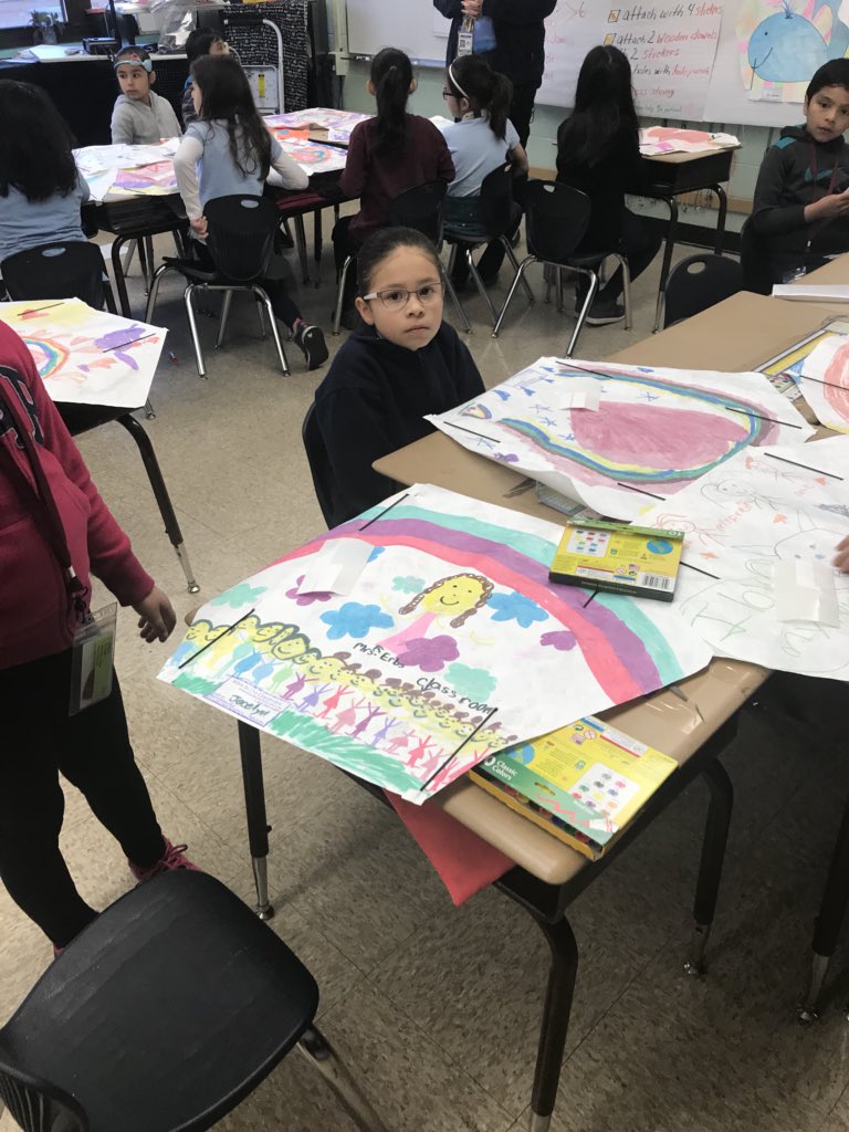 ErbsMachelle's tweet photo. Using our Executive Functioning knowledge to help put our kites together for Kite Day! #REByrdistheword #EF #Kiteday2018 https://t.co/rGIhSh7JBq