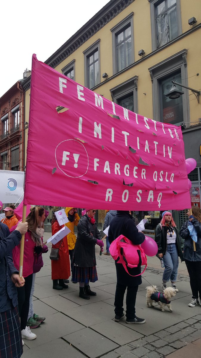 LineSchouOslo's tweet photo. Fi går i 1. Mai-tog. Ingen klassekamp uten kvinnekamp! https://t.co/hHvHlC1iPQ