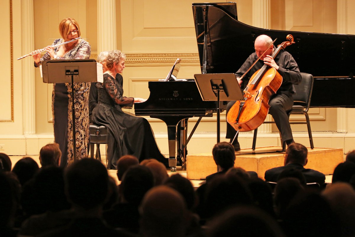 InterHarmony's tweet photo. We look forward to seeing our New York friends for the 2018-2019 InterHarmony Concert Series season at Carnegie Hall! In the meantime, next up is our series in ITALY! @MishaQuintcello https://t.co/kn5tVY3JOv