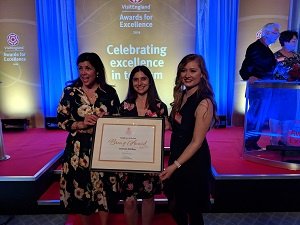 CotswoldsInfo's tweet image. Many congratulations to  @Cotswoldistill - in the top three guided tours in the UK at VisitEngland's recent awards.  Cheers all round!