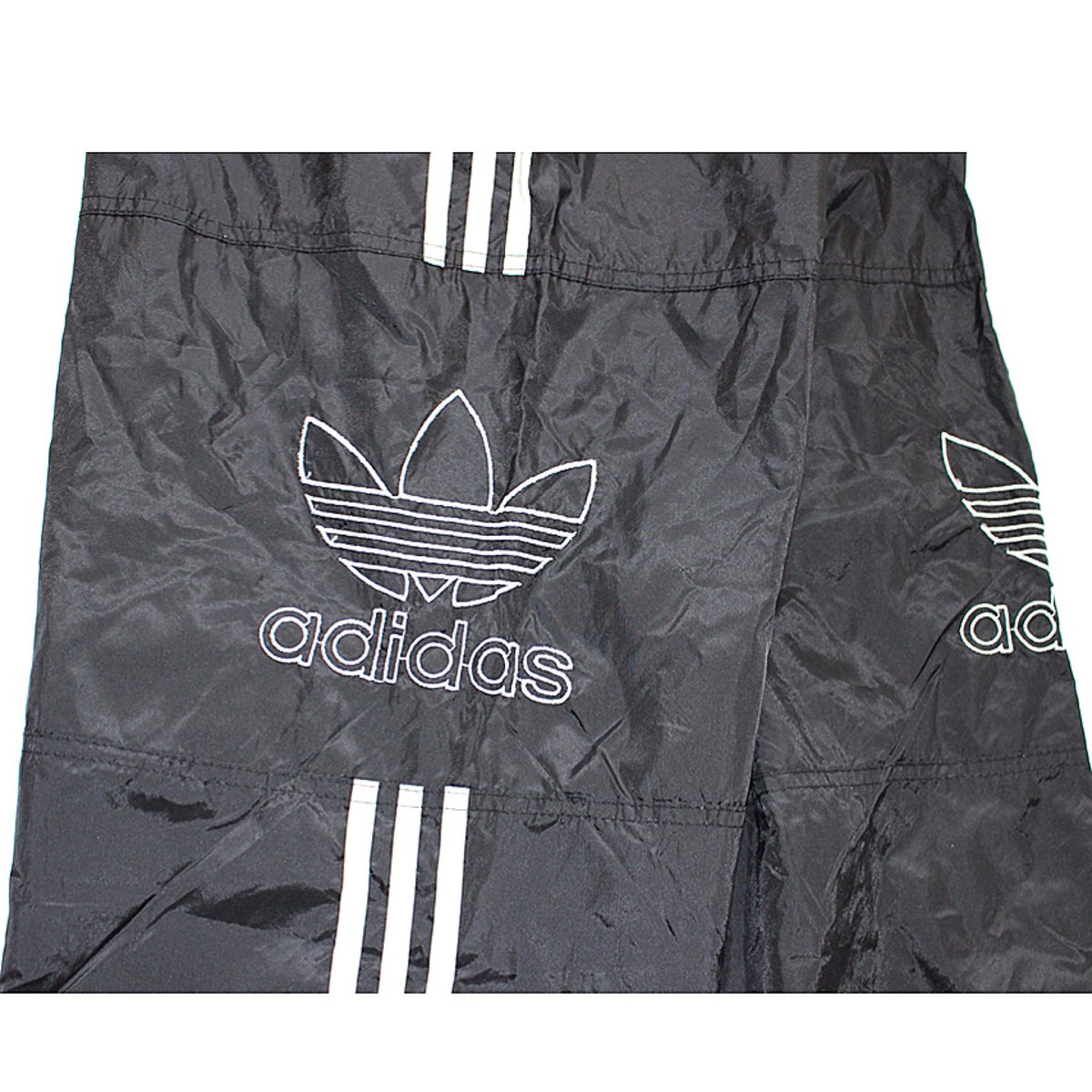 yutoristore's tweet photo. 選べるプレゼント企画🎁

大人気adidasから
間違いのない2着を🔥

【adidas track jacket】
【adidas nylon line pants 】

どちらか1着を1名様にプレゼント🎁

▽応募方法

①このアカウントをフォロー
②このツイートをリツイート

締め切りは5月15日24時まで！
皆様のご参加をお待ちしております！ https://t.co/9wH4cI6c2N