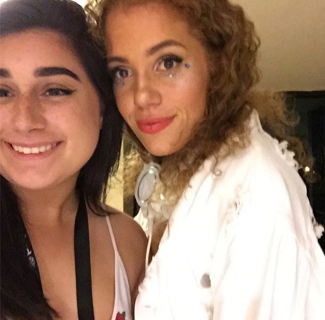 MahoganysUpdate's tweet photo. 📸@MahoganyLOX and fans at #PlaylistLive. https://t.co/wiLC8McI0C