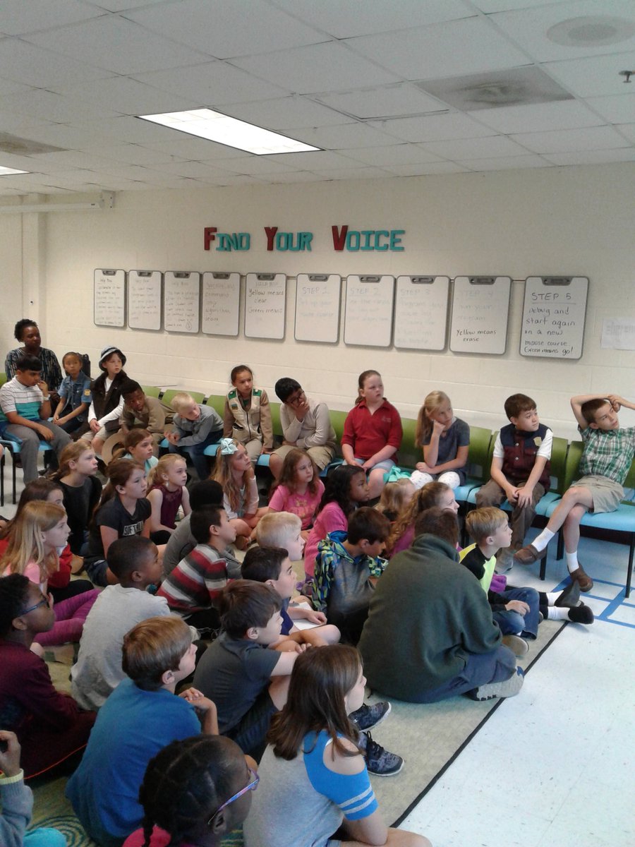 morrison_siren's tweet photo. Third Grade Enrichment Jr. Ranger Day! Students did a great job. https://t.co/Phkvb16w6H