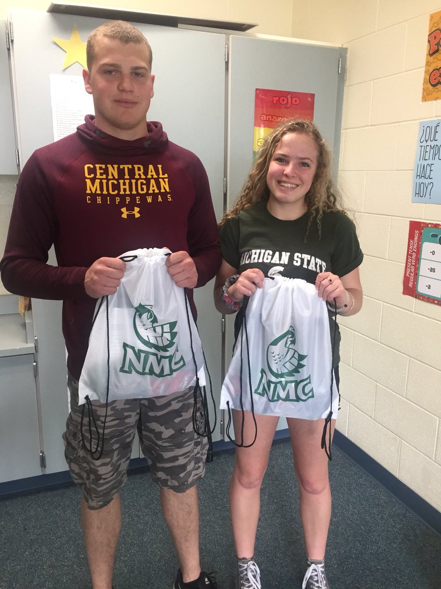 SenoraHowe's tweet image. College Decision Day Scavenger Hunt winners!