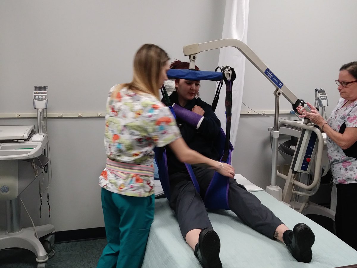 911Programs's tweet image. Our CNA class got to learn how to use the Hoyer lift and some lucky students got to take it for a ride. #CNAclass #911Programs
