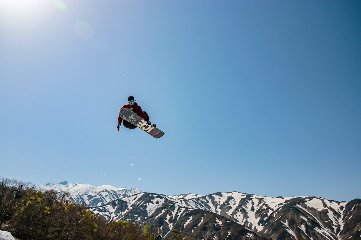yoshimin0918's tweet photo. 29-30日で撮影してきました⛄🗻
#ponquestfilms #snowboard #hakuba47 #rice28 #mobius3sloop
みんな上手いのにアマチュアスノーボーダー(笑)
楽しい時間を (*´︶`*)♡Thanks!
#CanonEOS80d #ファインダーの越しの私の世界 https://t.co/NRrikUvGkY