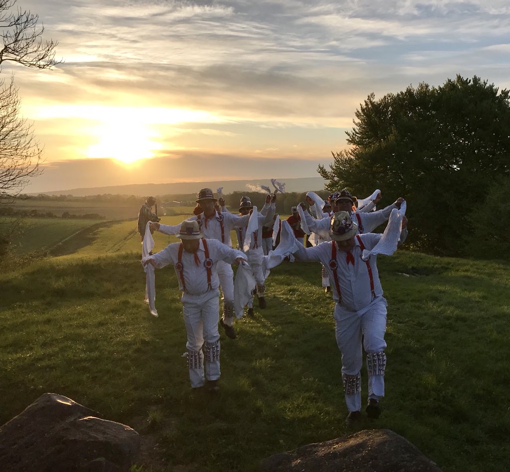 roxburghshire's tweet photo. #hartleymorris #coldrumlongbarrow #coldrumstones #Kent #MayMorning #mayday #bringinginthemay @ExploreKent @hartley_morris https://t.co/qVfkRn6U8Z