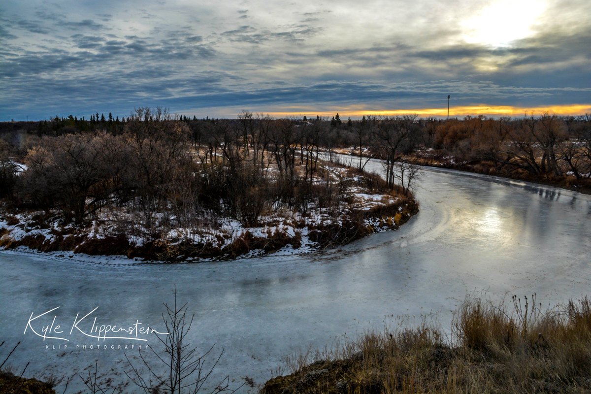 klipphoto's tweet photo. Moose Jaw River, Wakamow Valley. https://t.co/UCYvxvAmhZ @Saskatchewan #sask #saskatchewan #exploresask #canada #explorecanada #photoart https://t.co/fr6jk5G85E