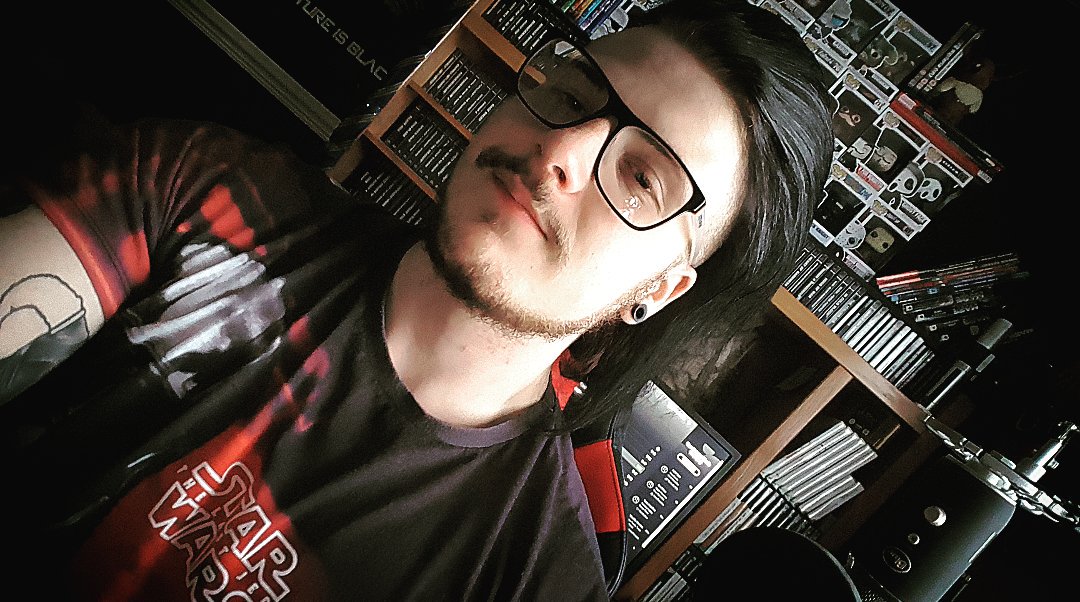 KameronSolas's tweet photo. Nerd 🎮
#Gamer #SolasExpress https://t.co/zaqu7Q9onm