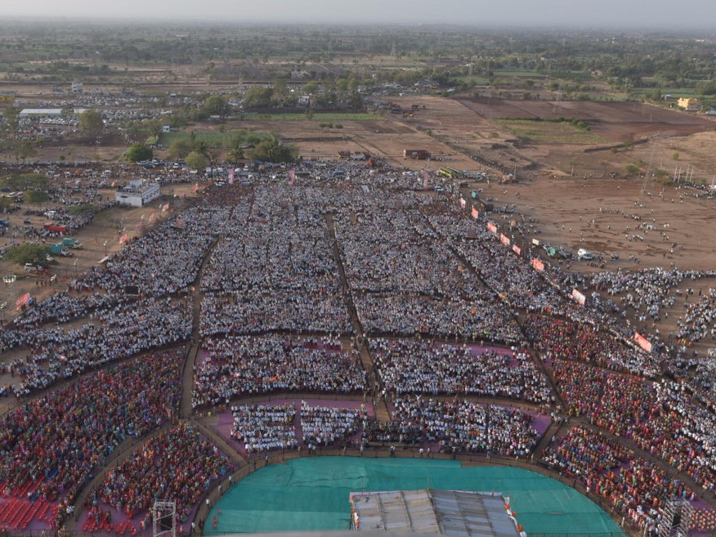 JPNadda's tweet image. Truly people’s Prime Minister. Images of the stupendous support received by Hon’ble PM @narendramodi at his rally in Belgavi district. #NammaModi