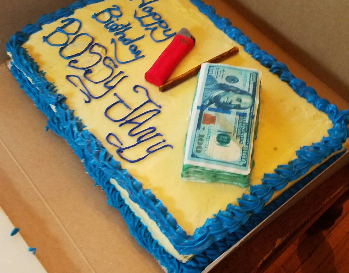 ChebaBakery's tweet photo. New baker interview #BREAKING #Cannabis #og #MayDay #health #cannibiscommunity #edibles #california #birthday #cakes #stnrs #420girls #hightimes #sesh #la #magic #kitchenwork #bakerslife #infused https://t.co/oqOTVy7lJq