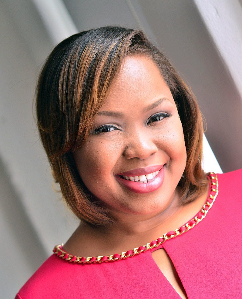 SBADFW's tweet image. Congrats to DeNita Quinn, President/CEO of Achieve PR, LLC. in #Dallas for being named the 2018 DFW District Women's Small Business Champion of the Year! DeNita launched a women’s network to educate startups &amp;amp; #smallbiz. #smalbusinessweek @AchievePR  @DenitaQuinnAPR