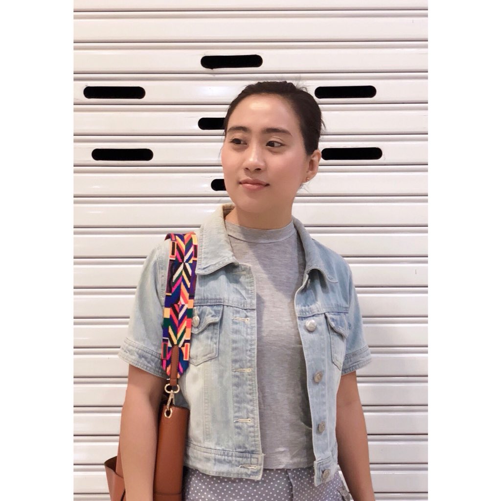 htunthanda1's tweet photo. Natural beauty look 🛍 https://t.co/OWmAj87Snq