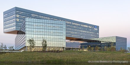 Lutron's tweet photo. Only 8 more days till #LFI2018 in Chicago. Did you know that our Quantum integrated lighting control and QS shade solution helped Chicago's @Zurich Headquarters achieve #LEED Platinum certification? Learn more at #Booth2431. #RightEnvironment https://t.co/tKktkEaGyV https://t.co/lPqCrDj32u
