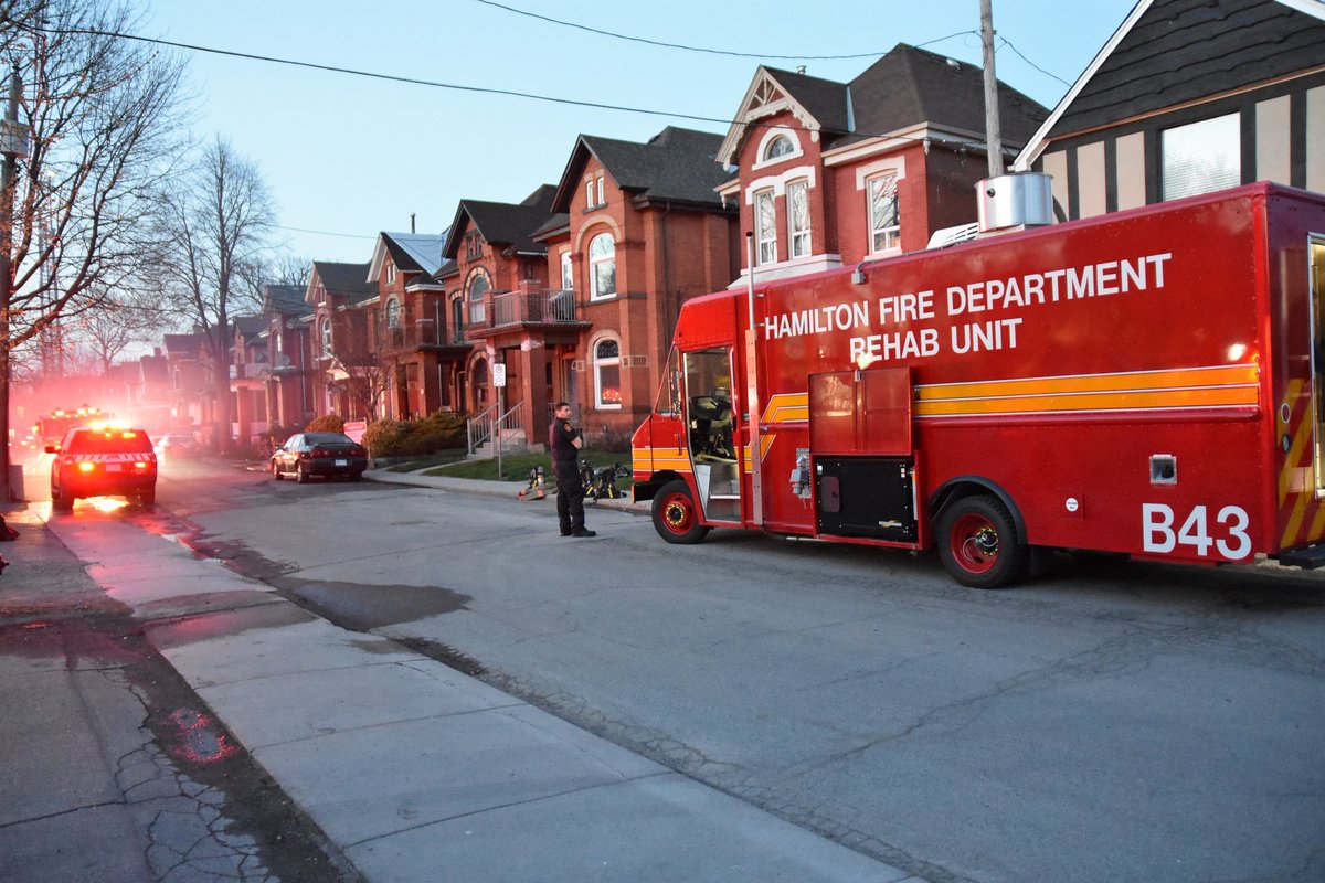 Media371's tweet image. .@HamiltonFireDep Box 43 volunteers attended the fire on Grant Avenue yesterday providing firefighters with rehydration and rest. 5 cases of Gatorade, 4 cases of water, 3 dozen hot dogs and 5 pots of coffee were served over 6.5 hours.  #HamOnt