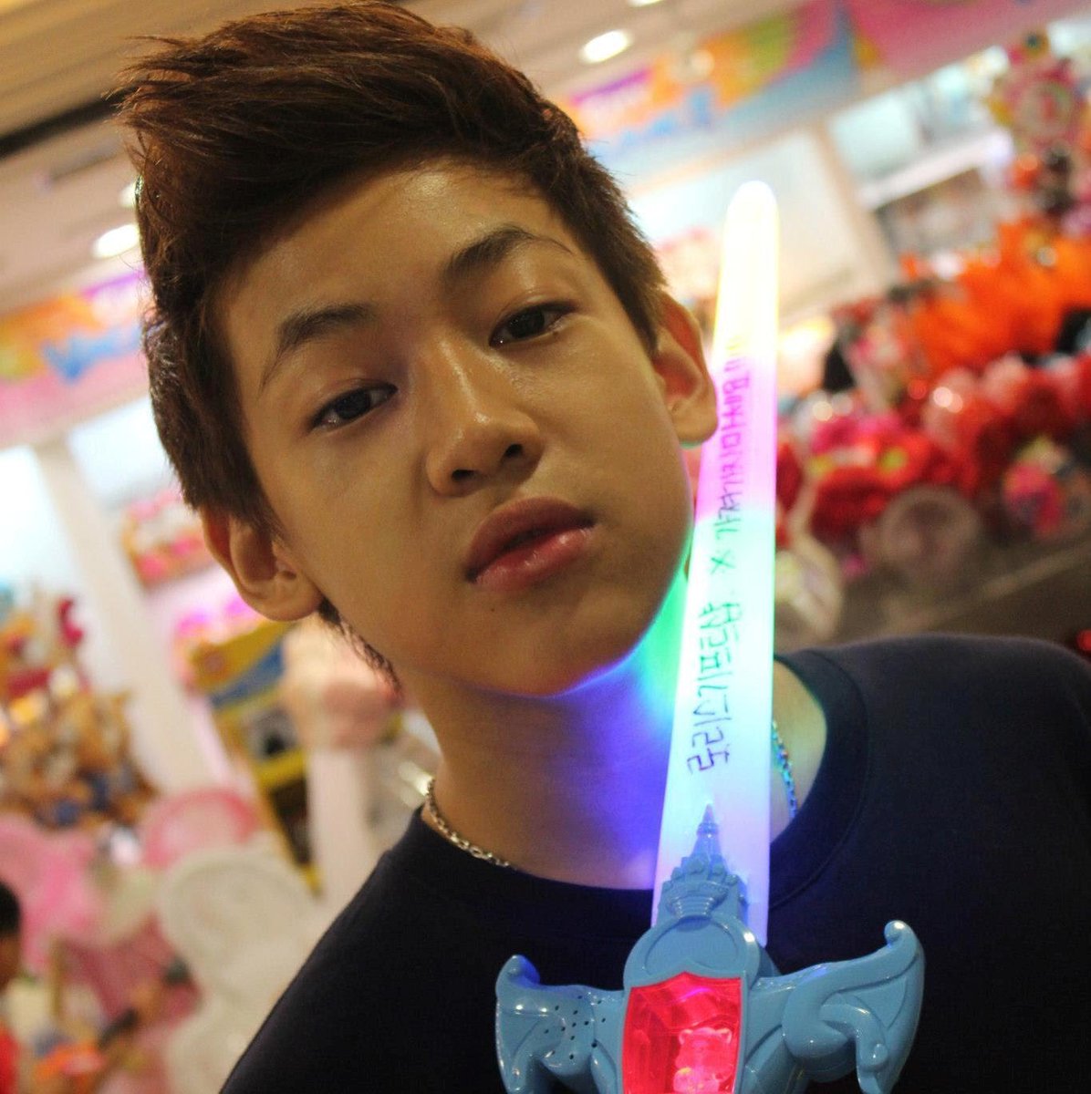 truejiaer's tweet photo. dono das melhores fotos pré debut, pode entrar bambam
#LegendBamBamDay https://t.co/FQ4BunUi6q