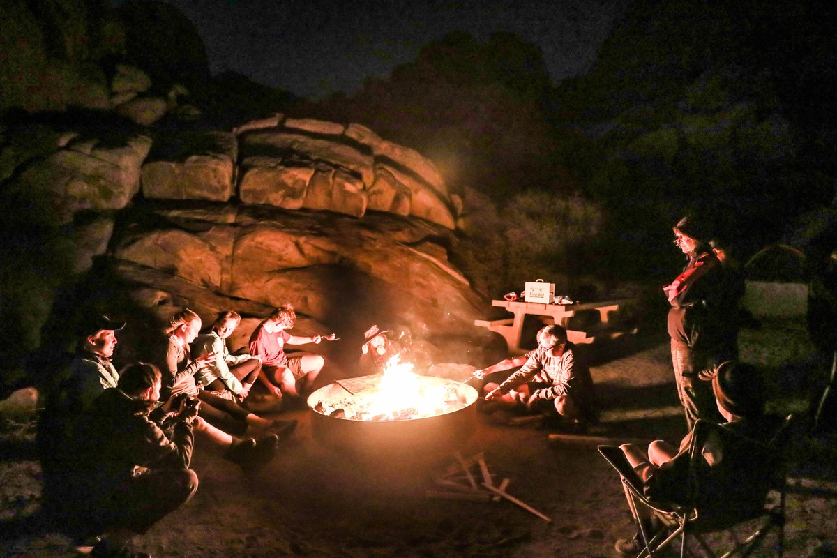 PVSFirebirds's tweet photo. Over the weekend, our Upper School Photography Class & Outdoor Club students joined together on a camping excursion to @JoshuaTreeNPS! They camped out under the stars, hiked up #RyanMountain, bouldered, & shot night photography! #TheGreatOutdoors #CoachellaValley #WeAreFirebirds https://t.co/eBhbx5959D