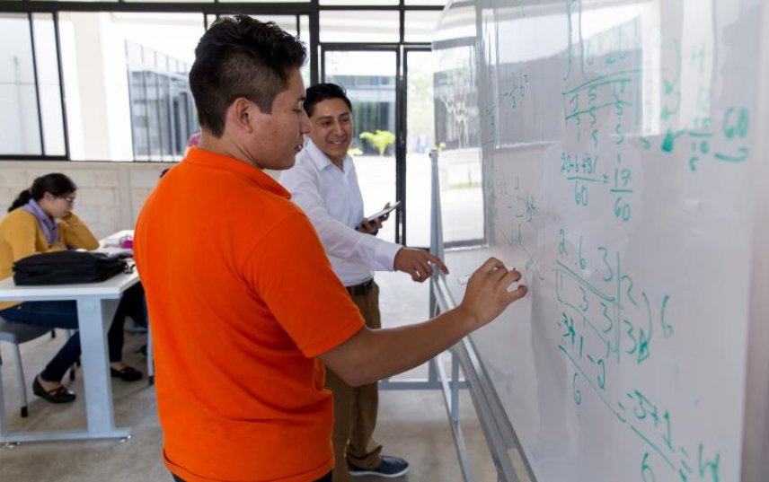 American multinational <a href="/Cisco/">Cisco</a> has agreed to set up its networking academy in #Yucatan to train students in new #technologies , particularly internet of things (#IoT) and #cybersecurity. RT bit.ly/2jk9Exx