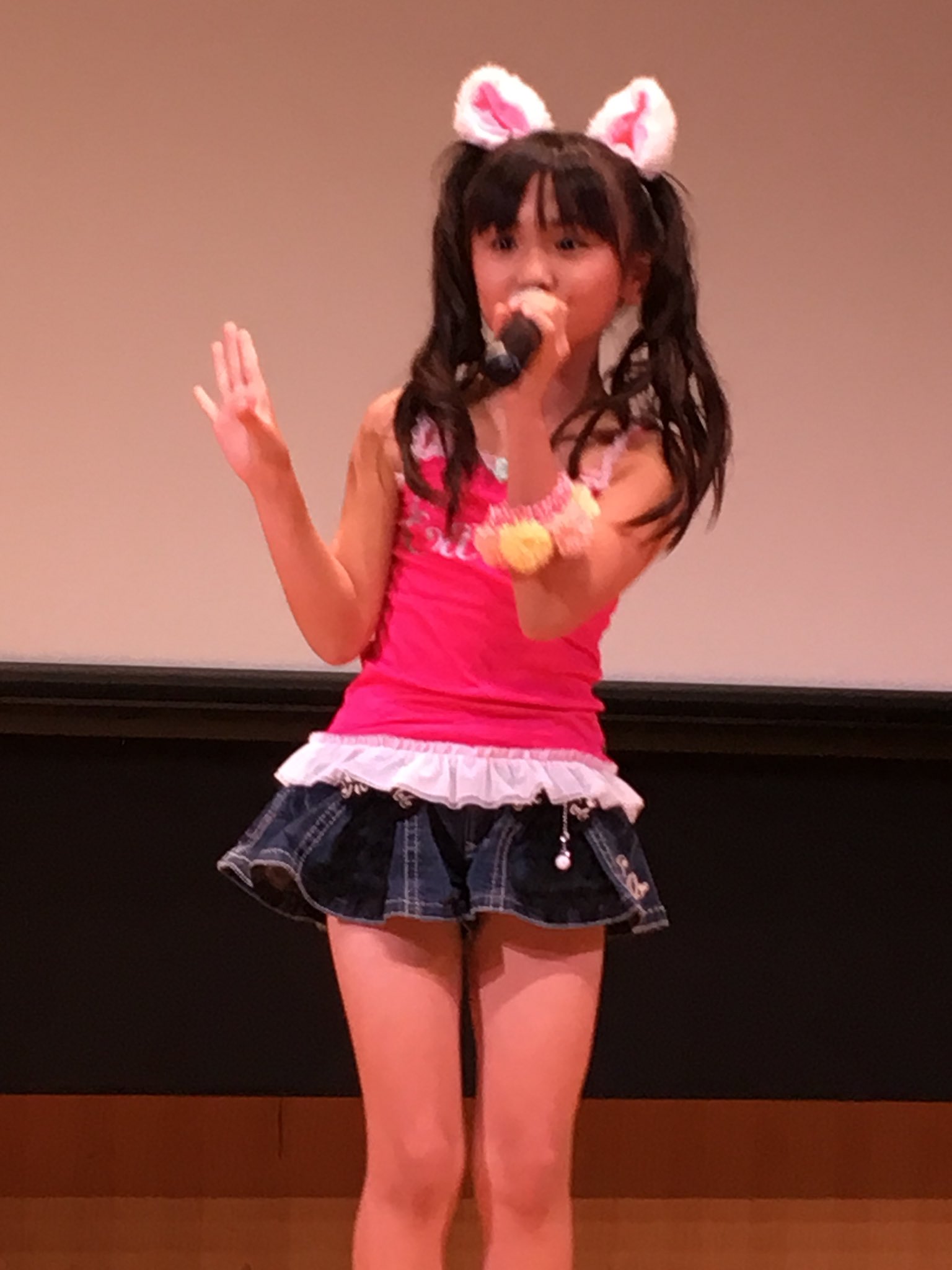 ミニスカJS  /  X