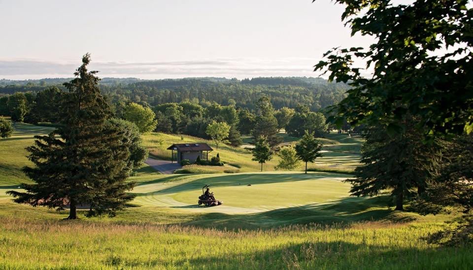 Golf season is here...🙌
<a href="/MillRunGC/">Mill Run Golf Club</a>