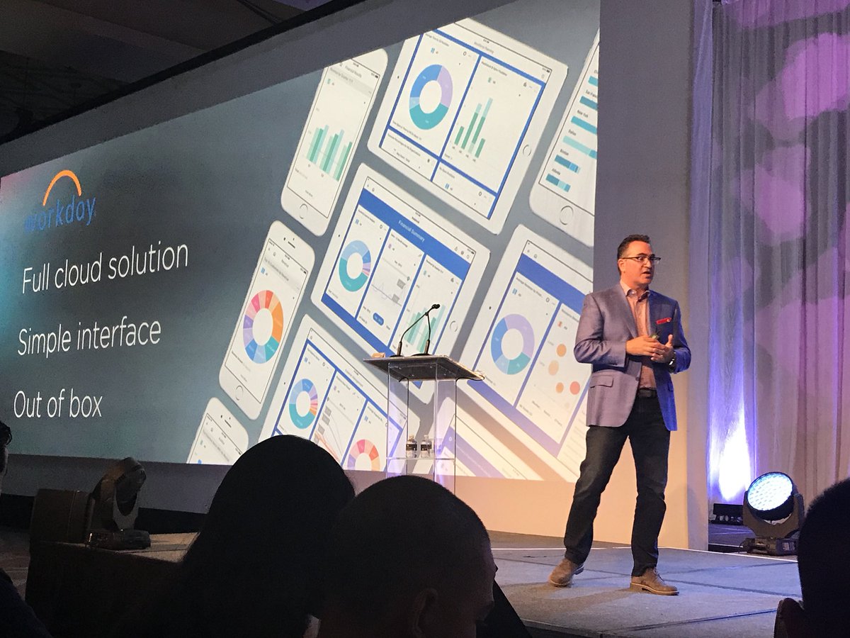 marcotessav's tweet photo. Scott Sherman mostrando porque elejimos la solución Workday en Ingram Micro. Una solución 100% Cloud #imcs2018 #ingrammicrocl https://t.co/OE6IlIpsVF
