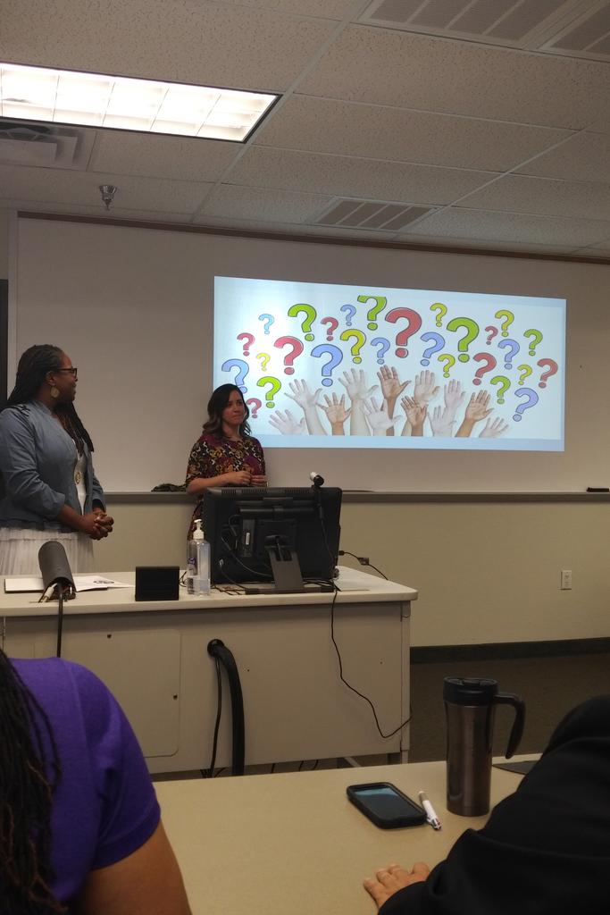 realsocialwork's tweet photo. Great work @TarletonSOCW seniors Candice, Kristina, and Lonnetta sharing their work with International Newcomers Academy. @DrNJonesTSU https://t.co/rRFivXLmOq