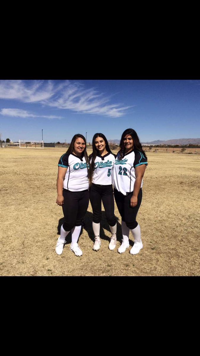 onatesoftball's tweet photo. ‼️SENIOR NIGHT‼️ Come out and support the softball team as they take on Silver for their last home game at 7 @ FOD. We will be recognizing our 3 seniors Karina, Kristen, and Rosie as their softball season is coming to an end. GO KNIGHTS! 😈⚾️ #OnateStrong https://t.co/Ep33NHi1rI
