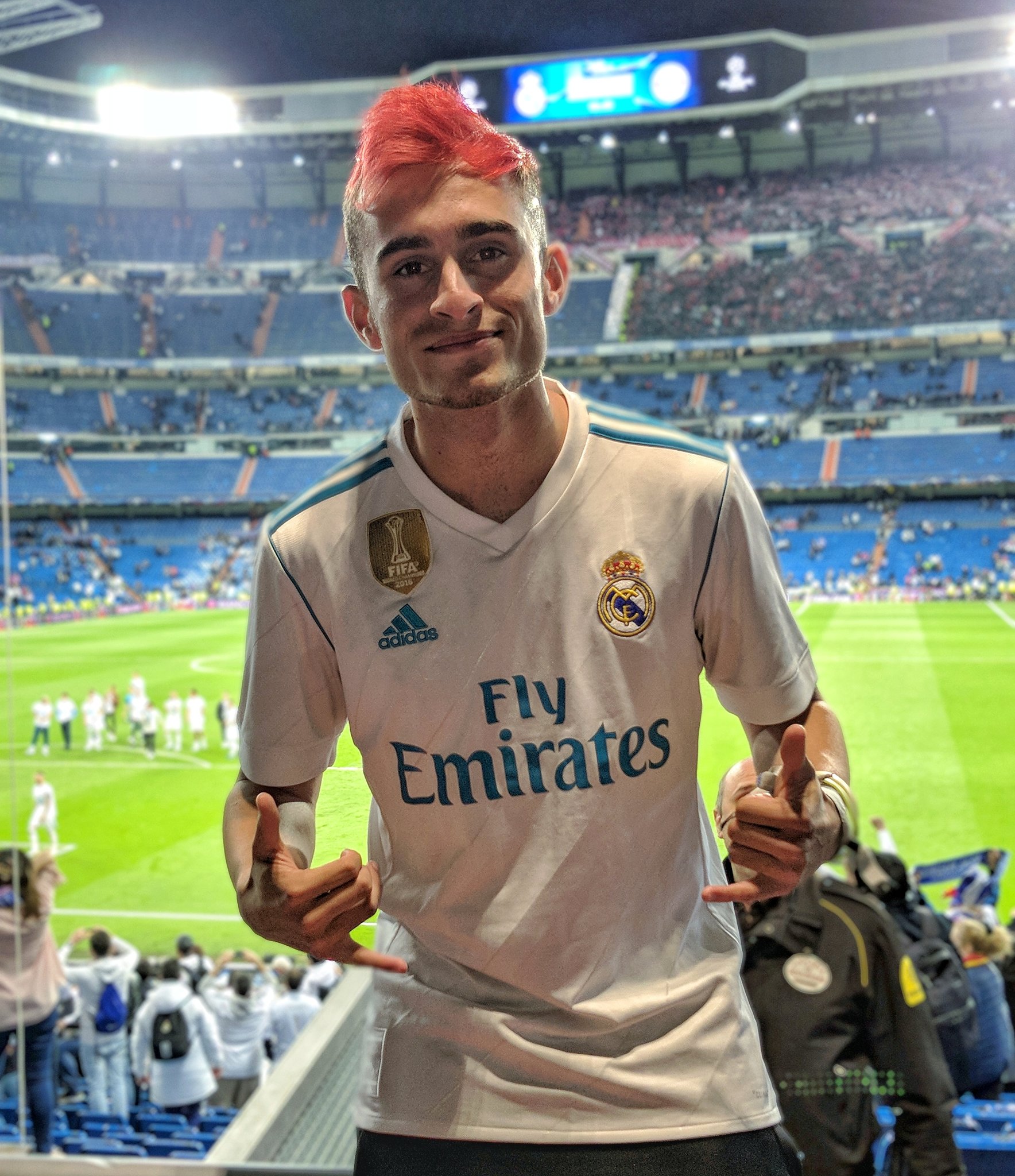 curso En la actualidad Estereotipo Twitter 上的 Delantero09™："HALA MADRID Y NADA MÁS! NOS VEMOS EN KIEV!!  #HalaMadrid https://t.co/5UAfyxllRC" / Twitter